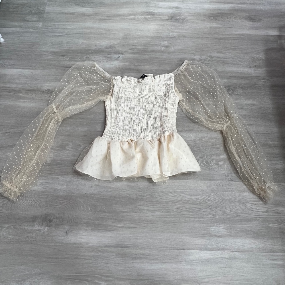Blouse lace